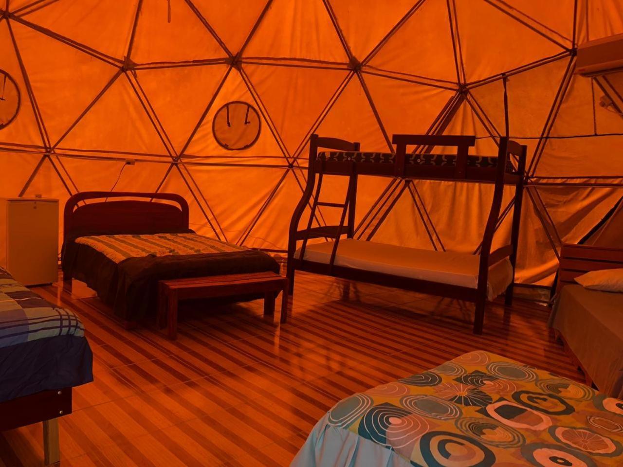 فندق Nativa Whale Domes Puerto López المظهر الخارجي الصورة